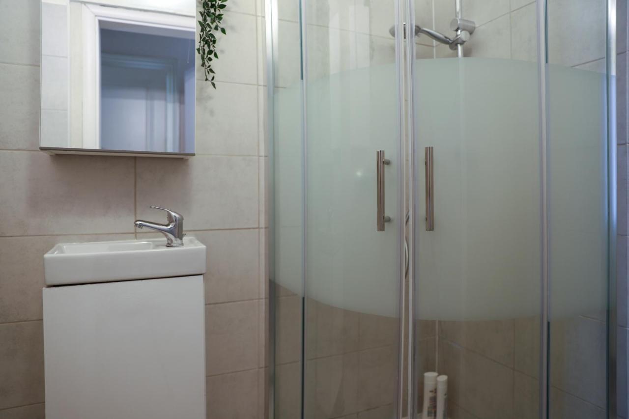 Spacious Apartment, 3 Min To U6 Metro Βιέννη Εξωτερικό φωτογραφία