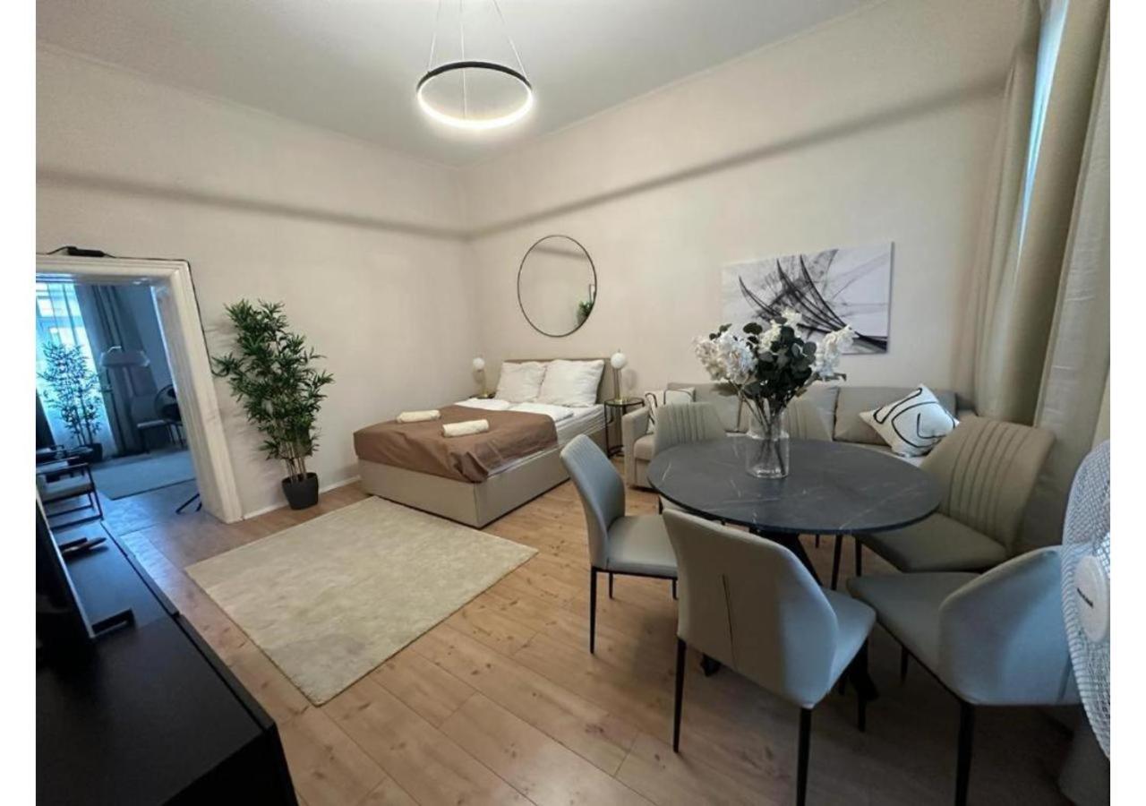 Spacious Apartment, 3 Min To U6 Metro Βιέννη Εξωτερικό φωτογραφία