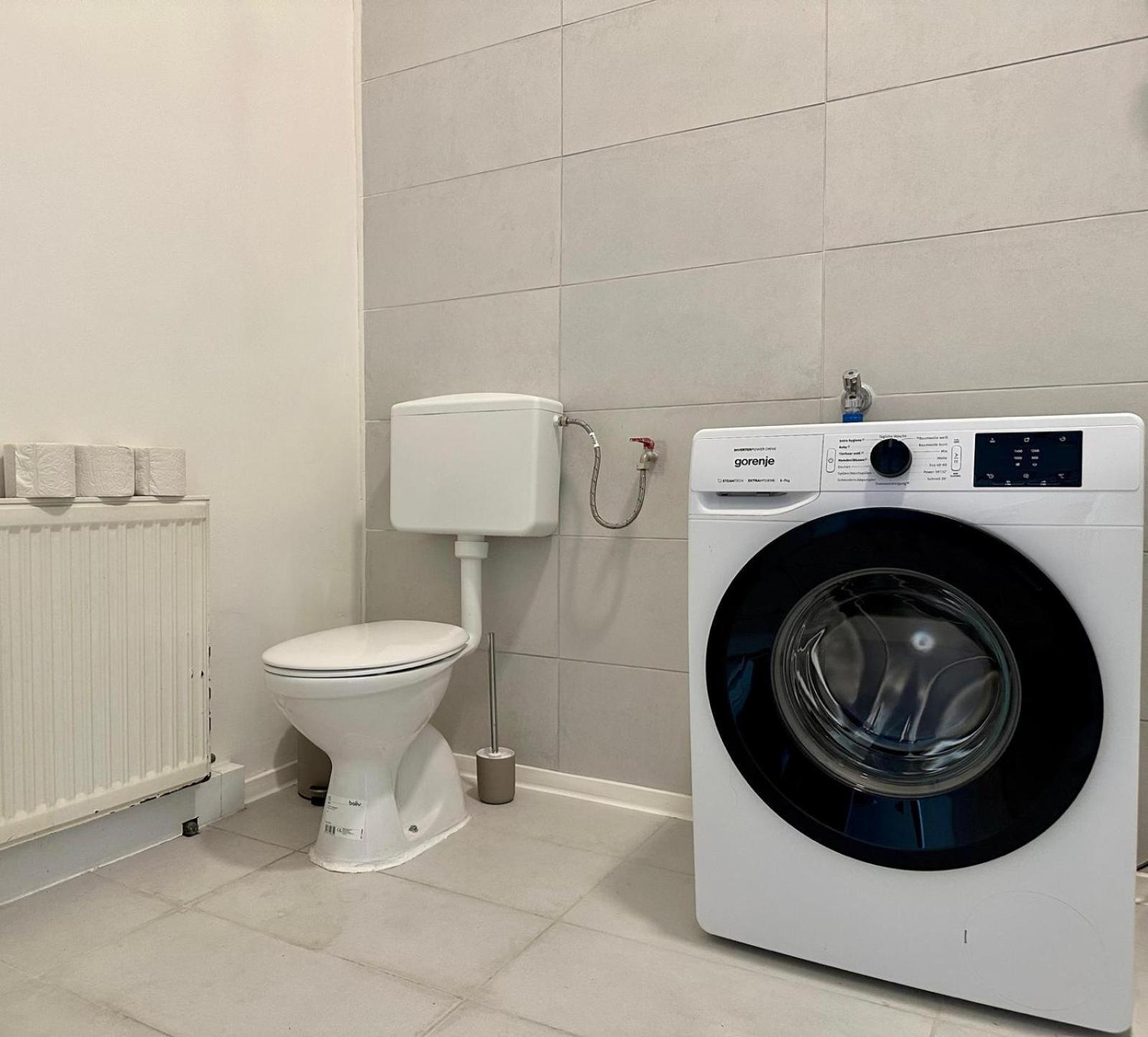 Spacious Apartment, 3 Min To U6 Metro Βιέννη Εξωτερικό φωτογραφία