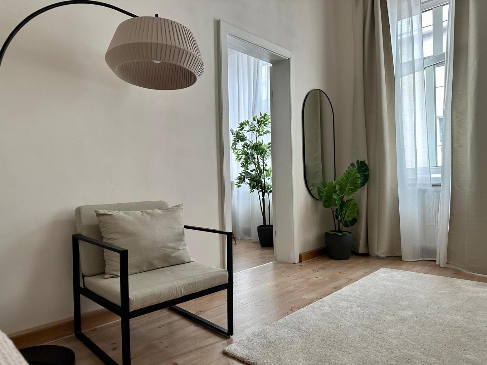Spacious Apartment, 3 Min To U6 Metro Βιέννη Εξωτερικό φωτογραφία