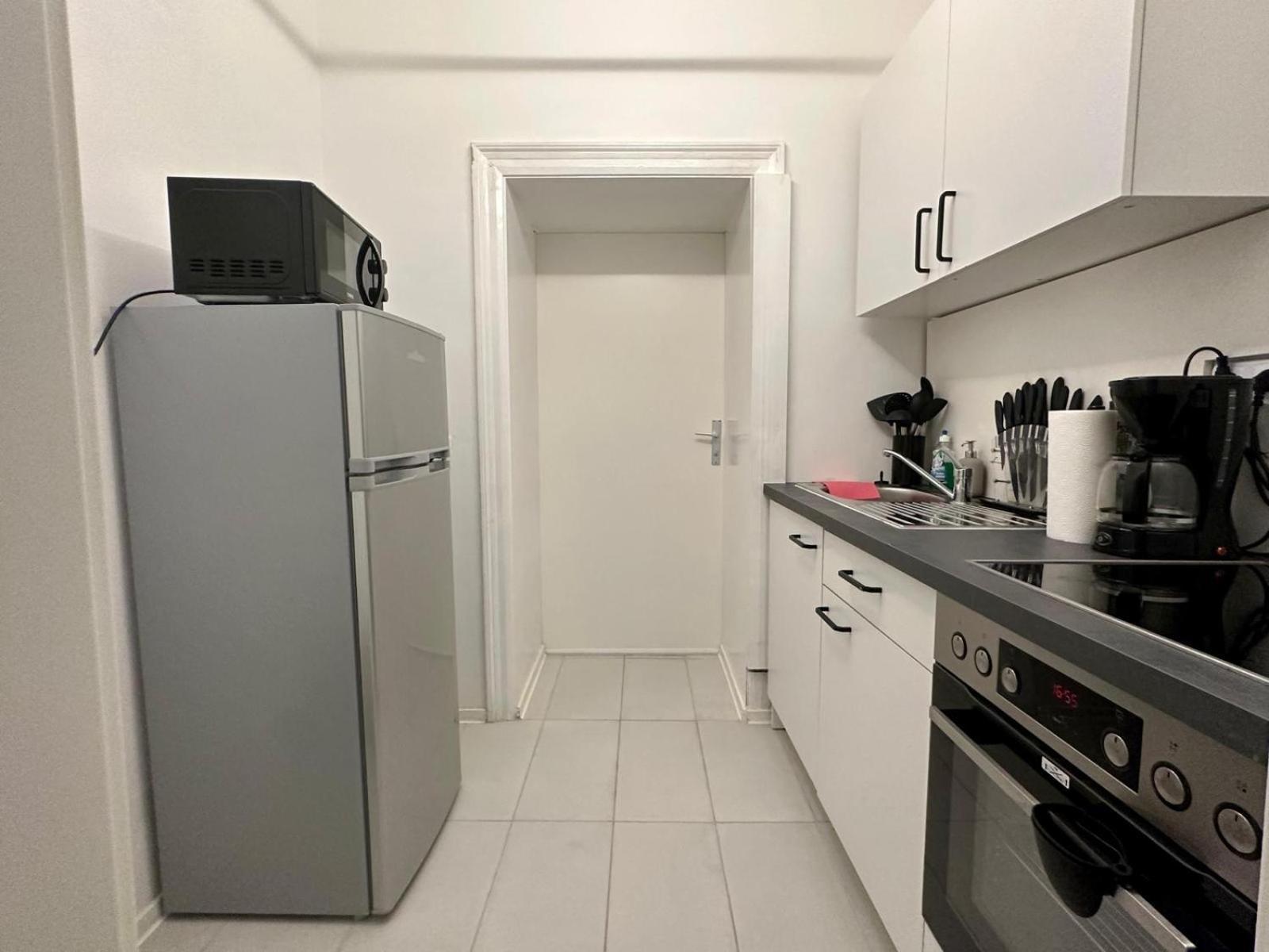 Spacious Apartment, 3 Min To U6 Metro Βιέννη Εξωτερικό φωτογραφία