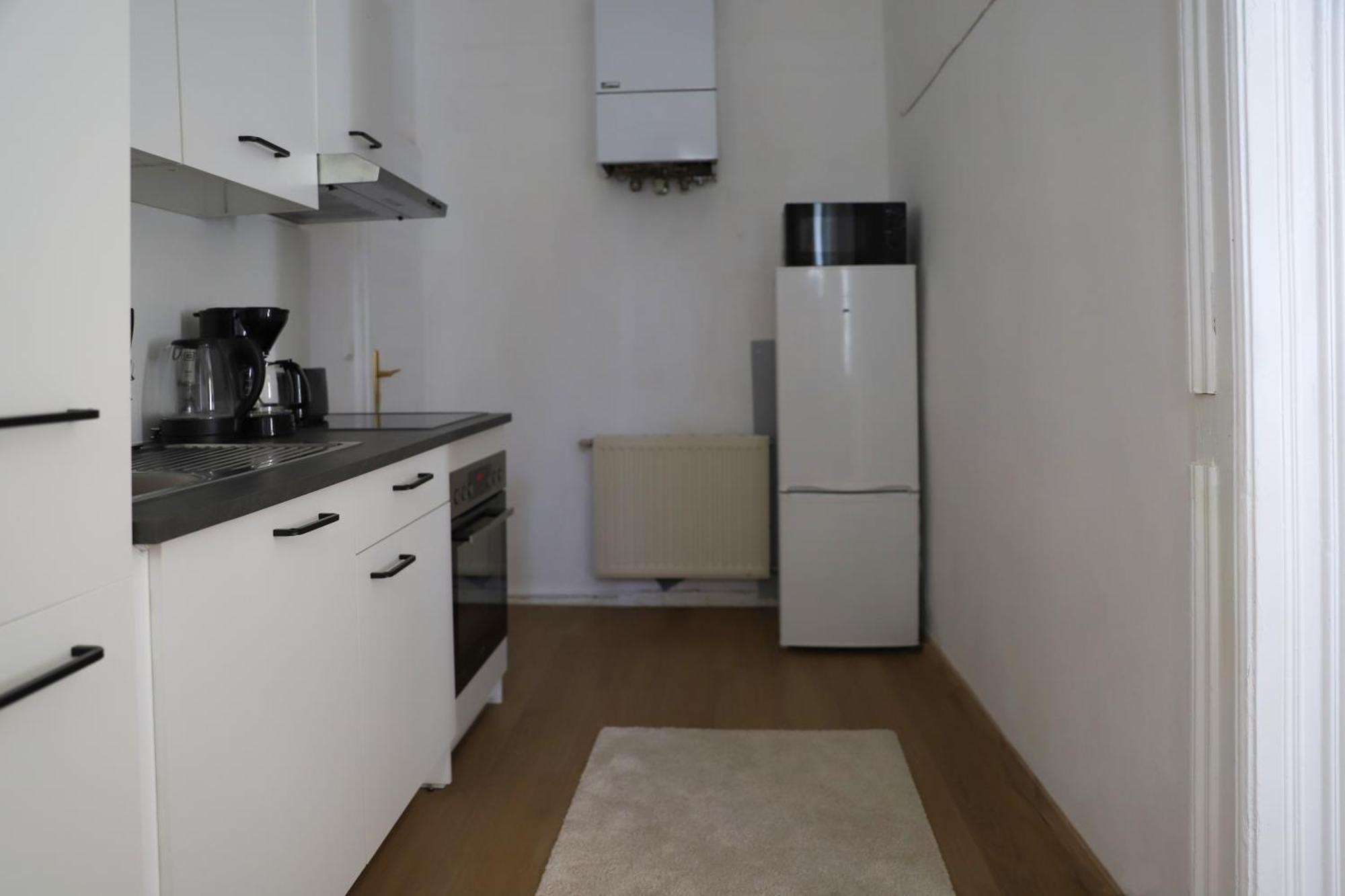 Spacious Apartment, 3 Min To U6 Metro Βιέννη Εξωτερικό φωτογραφία